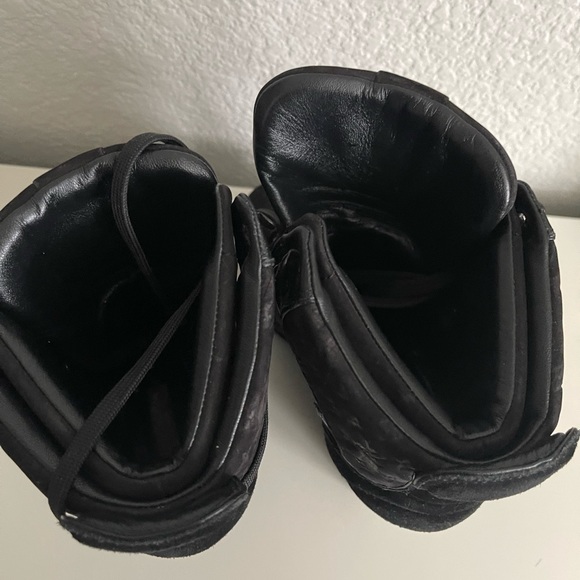 W Suede Louis Vuitton Wedge Booties - Picture 11 of 16